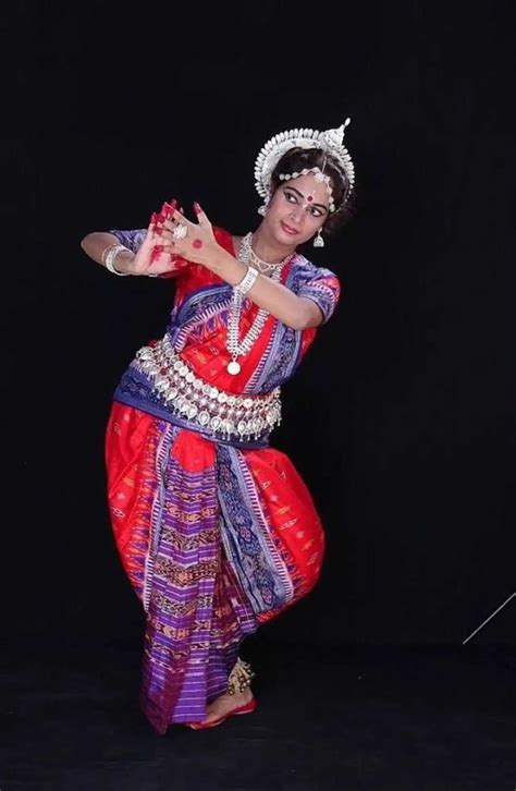 Stunning Odissi Dress: Discover Your Perfect Costume! – shanthitailors