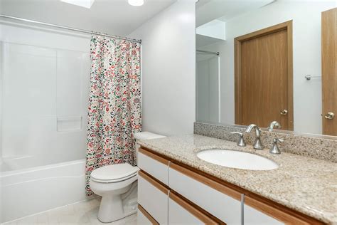 Hunter Star Properties in DeKalb, IL - Photo Gallery