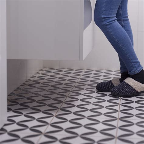 Non-Slip Flooring for Your Bathroom | Elite Renovations