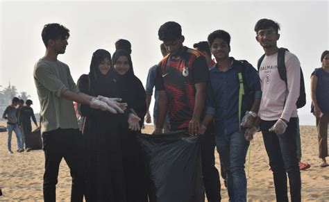 BITS, BEADS, BIES Celebrate Coastal clean-up day with beach clean-up in ...