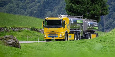 Designwerk elektrifiziert ersten Milchlaster - electrive.net