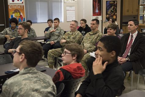 JBSA, Lackland ISD promotes STEM programs > Air Force Accessions Center ...