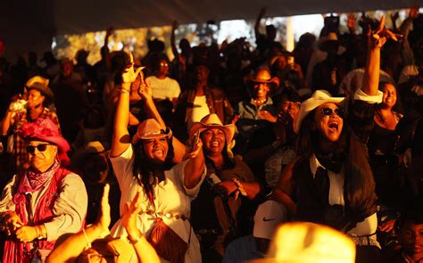 Photos: Bill Pickett rodeo brings its show to Los Angeles - Los Angeles ...