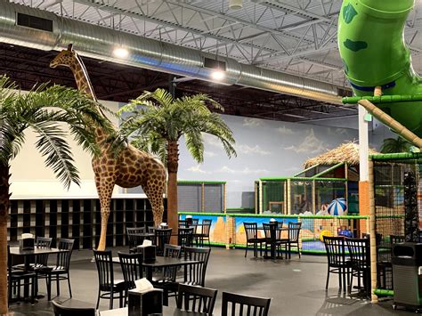 Aurora Photo Gallery | Indoor Play Oasis & Trampolines
