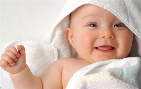 11月宝宝发育指标标准_十个月宝宝聪明的表现 - 随意云