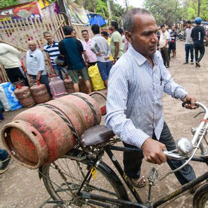 LPG shortage: Big relief for restaurants, dhabas, canteens as Modi ...
