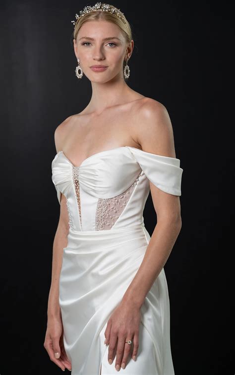 Contemporary Off-the-Shoulder Strapless Column Wedding Dress with Sweetheart Neckline