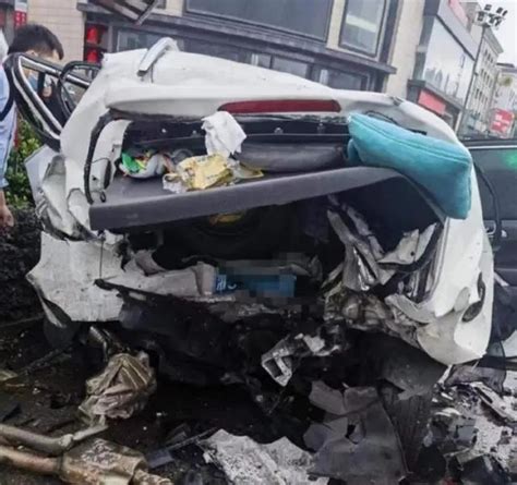 月内第二起，浙江台州一辆特斯拉Model Y连撞2车致2死1伤_腾讯新闻