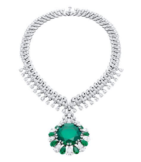 The famous and iconic Bulgari emerald necklace, part of a parure by ...