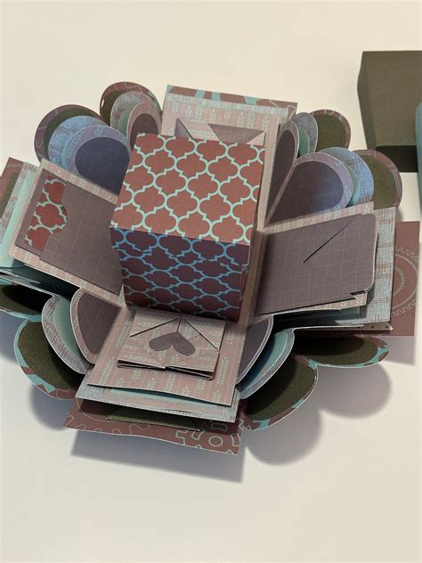 Exploding Gift Box Ideas 的图像结果