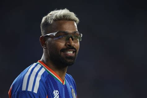 "Hardik said, 'Main aapki batting bahut dekhta hoon'" - Wasim Jaffer ...