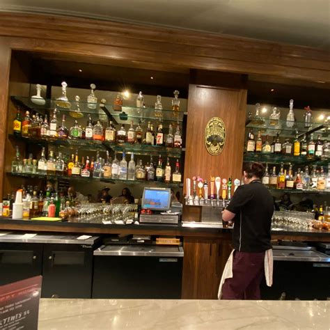 NEW ORLEANS FOOD & SPIRITS, Harvey - Menu, Prices & Restaurant Reviews ...