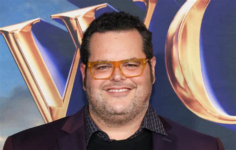 Josh Gad candidly addresses ‘gay moment’ in Beauty and the Beast | The ...