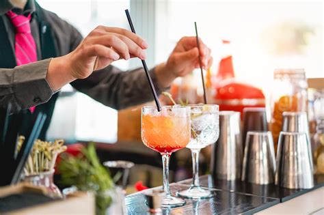 Bartending in Miami, Florida: Your Guide to Success - Bartending License