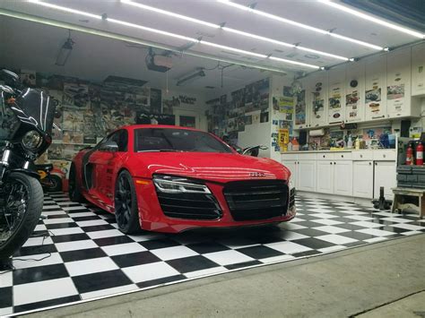 Garage Door Lights | LED Garage Lighting | Garage Door Lighting