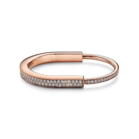 Tiffany Lock Bangle in Rose Gold with Full Pavé Diamonds | Tiffany & Co.