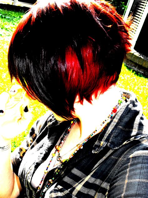 Short Bob with Red Foils | Short bob, Hair styles, Red foil