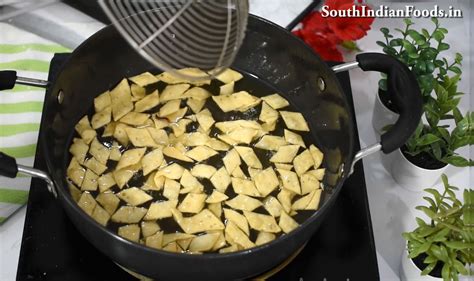 Crispy Nimki-How to make-Step by step photos & Video