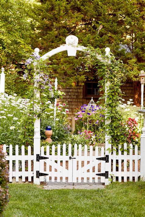 Decorative Wooden Fence Ideas | Shelly Lighting