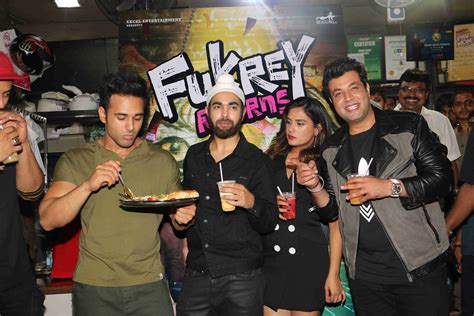 Fukras visited famous Fukra spots in Mumbai - Bollywood Dhamaka