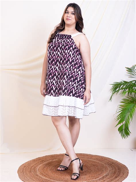 Women's Plus Size Wine Zig-Zag With Schiffli Tiered Halter Neck Women