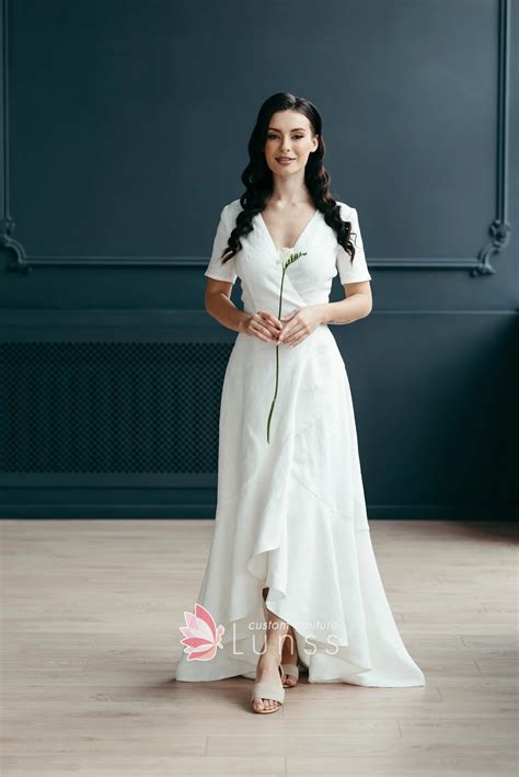 Short Sleeve V-neck High-low Bohemian Wedding Dress - Lunss