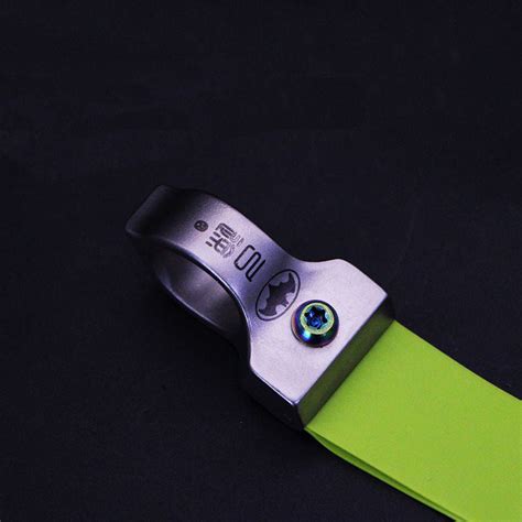 Ring-less Titanium Alloy Slingshot | Compact Stainless Steel Frame wit ...