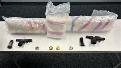 4th annual Christkindlmarket kicks off on Broadway with tree lighting