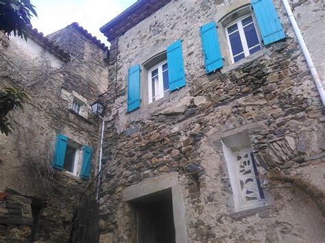 LA BELLE ENDORMIE (Cabrerolles) - Specialty Inn Reviews, Photos, Rate ...