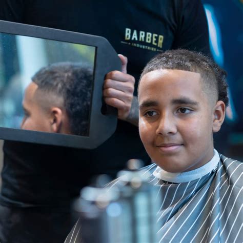 WHAT'S THE MOST AUSTRALIAN HAIRSTYLE OF ALL TIME?