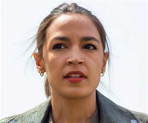 AOC's Bronx HQ Vandalized With Sign: 'Funds Genocide in Gaza' | Newsmax.com