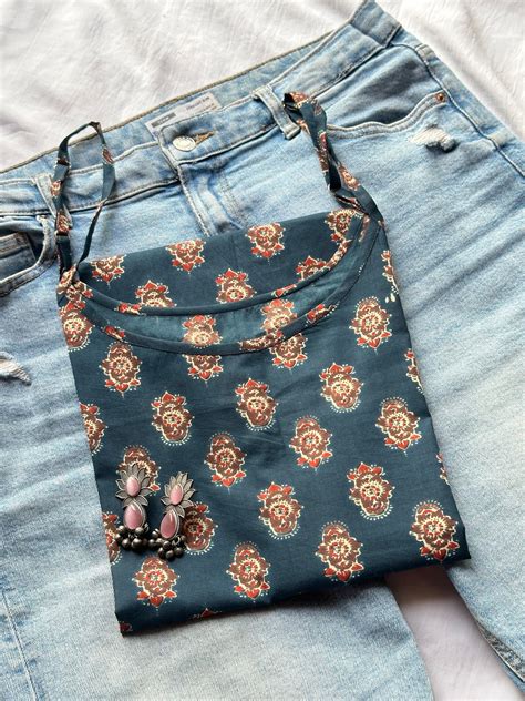 Indigo strap kurti – Jonaya