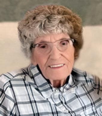 Joyce Heaton Obituary (2025) - Watertown, SD - Wight & Comes Funeral Chapel