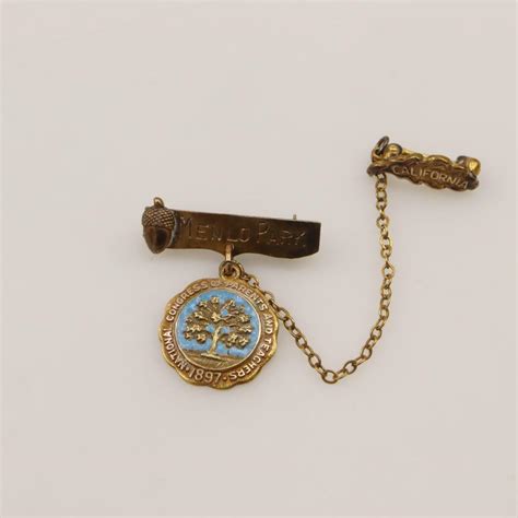 10kt Gold Lapel Pin | Property Room