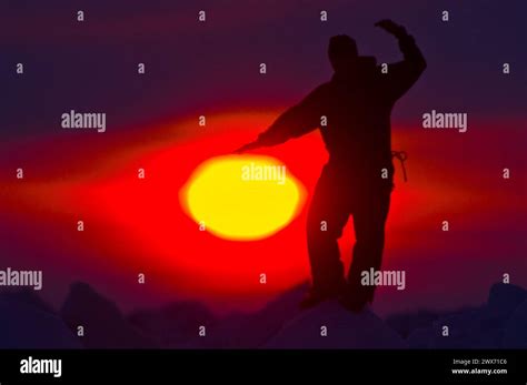 Barrow Alaska Midnight Sun 的图像结果