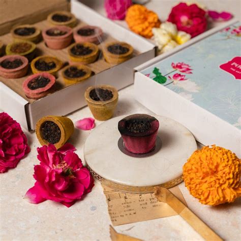 Buy Sambrani Havan Cups Guggal Dhoop (Pack of 12) Online in India ...