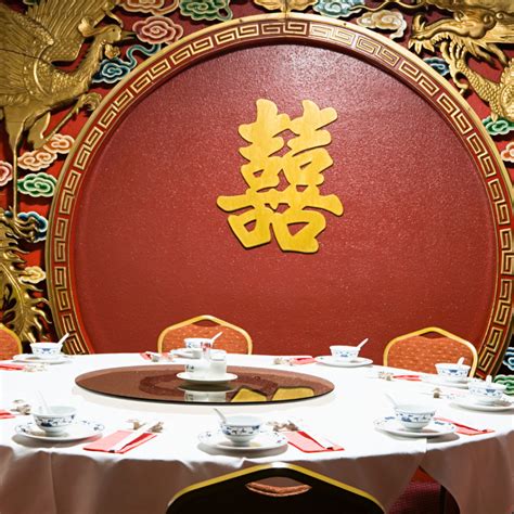 The Round Table: Family Tradition and Unity - Lingoinn