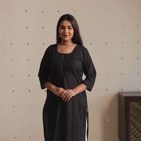 Plain Cotton Pintuck Long Straight Kurta for Women