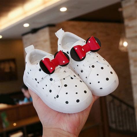 WHITE CUTE DESIGN KIDS SHOES LIGHTS WITH LED MULTI LIGHTS -ANKIWKS001 ...
