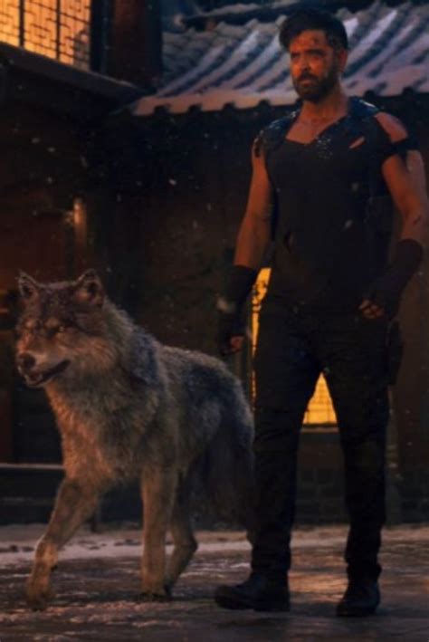 Poor VFX & Hrithik’s Supremacy Over Jr. NTR: Why War 2 Teaser ...