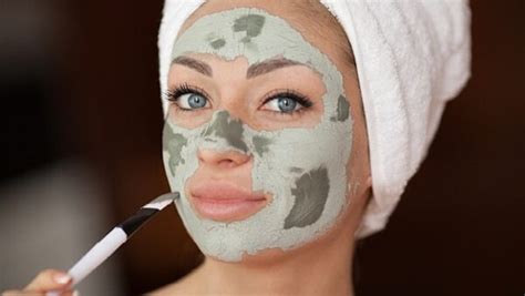 10 Reliable Ways To Remove Blackheads
