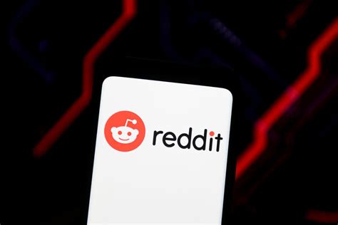 Reddit drafts Internet anti-piracy bill; good luck with that