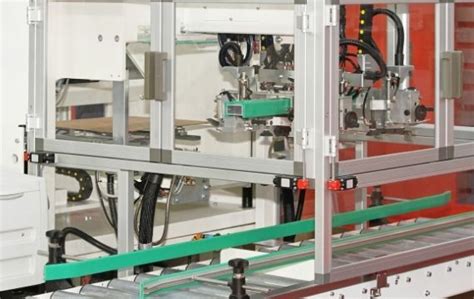 Box Forming Machine Process 的图像结果