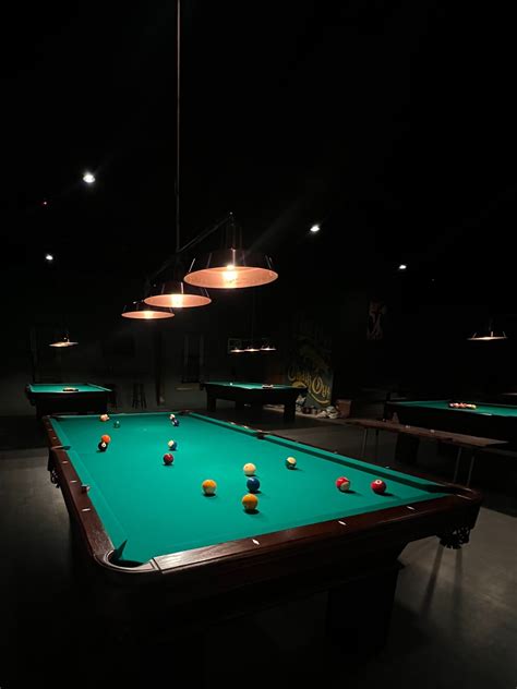 Borderline Bar & Billiards