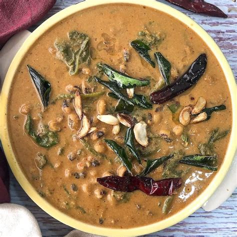 How to make Palak Lobia Curry Recipe