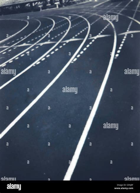 Runner Running around Curve 的图像结果