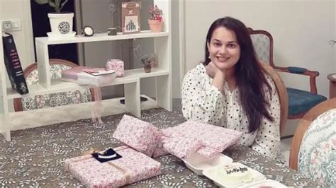 IAS Tina Dabi celebrates her 30th birthday, shares beautiful pictures