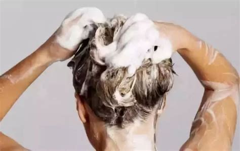 注意！长期冷水洗头有危害！这些洗头知识一定要懂~_头发