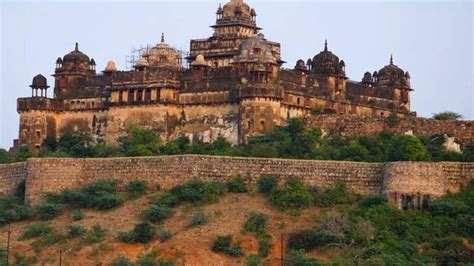 Madhya Pradesh’s Datia Palace and its eternal gloom | TimesTravel