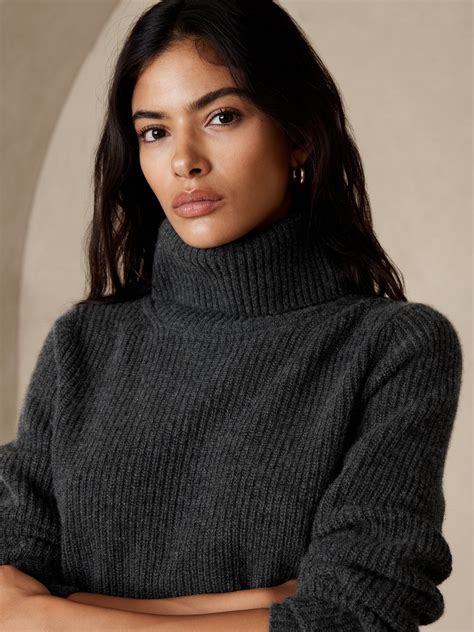 Banana Republic Chiara Cashmere Turtleneck Sweater gray - 746527082